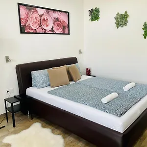  Apartman Attila